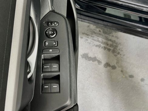 Used 2019 Honda CR-V LX image 17