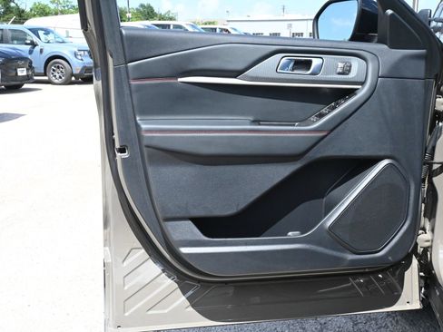 New 2026 Ford Explorer ST-Line w/ Premium Package RWD image 17