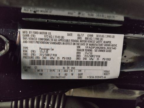 Used 2017 Ford Focus SEL image 33