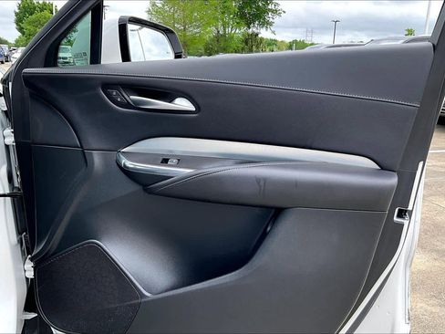 Used 2023 Cadillac XT4 Premium Luxury w/ Technology Package image 21