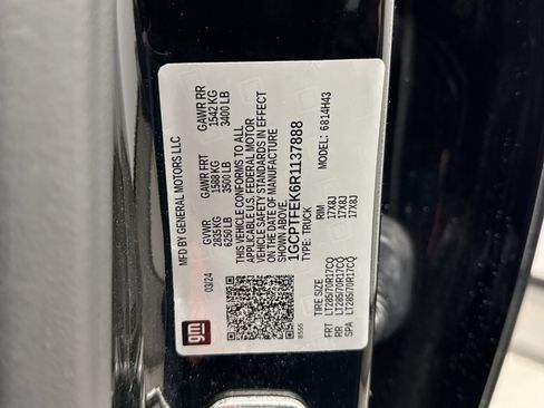 Used 2024 Chevrolet Colorado ZR2 w/ ZR2 Convenience Package III image 12