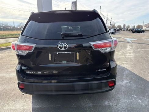 Used 2016 Toyota Highlander Plus image 5