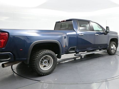 Used 2023 Chevrolet Silverado 3500 High Country w/ Technology Package AWD/4WD image 7