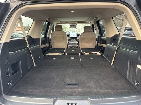 Used 2023 Ford Expedition Max Limited image 36