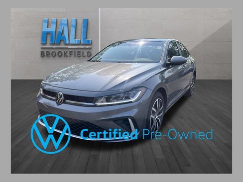 Used 2026 Volkswagen Jetta SE FWD image 1