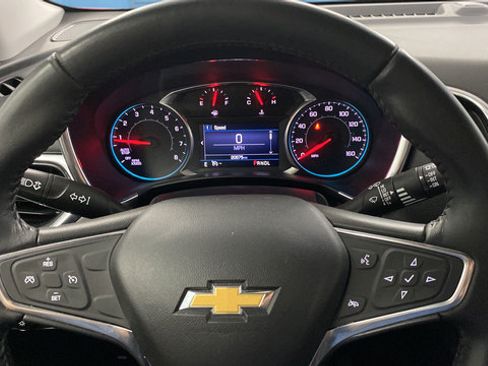 Used 2019 Chevrolet Equinox LT FWD image 15