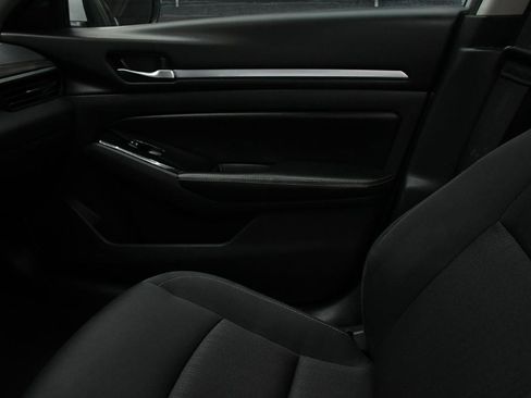 Used 2023 Nissan Altima 2.5 SV FWD image 25