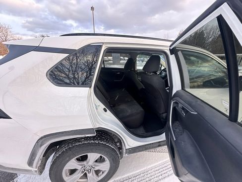 Used 2023 Toyota RAV4 XLE image 9