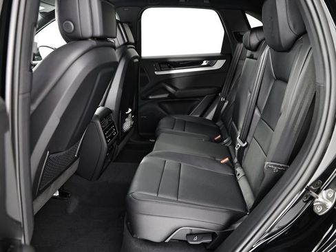 New 2026 Porsche Cayenne S AWD/4WD image 24