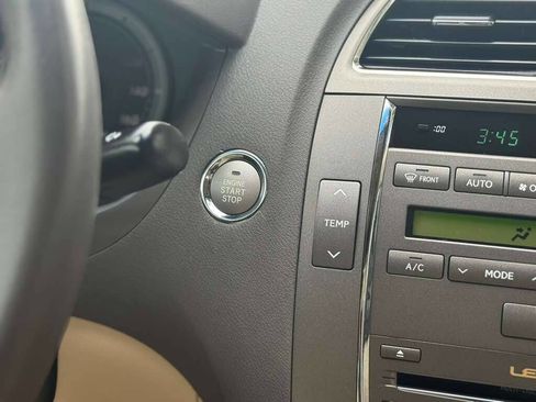 Used 2011 Lexus ES 350 image 26