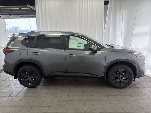 New 2026 Nissan Rogue SV image 4