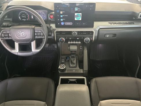 Used 2024 Toyota Tacoma TRD Off-Road AWD/4WD image 3