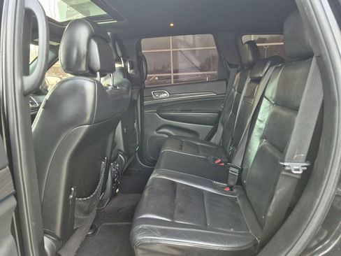 Used 2018 Jeep Grand Cherokee Limited image 12