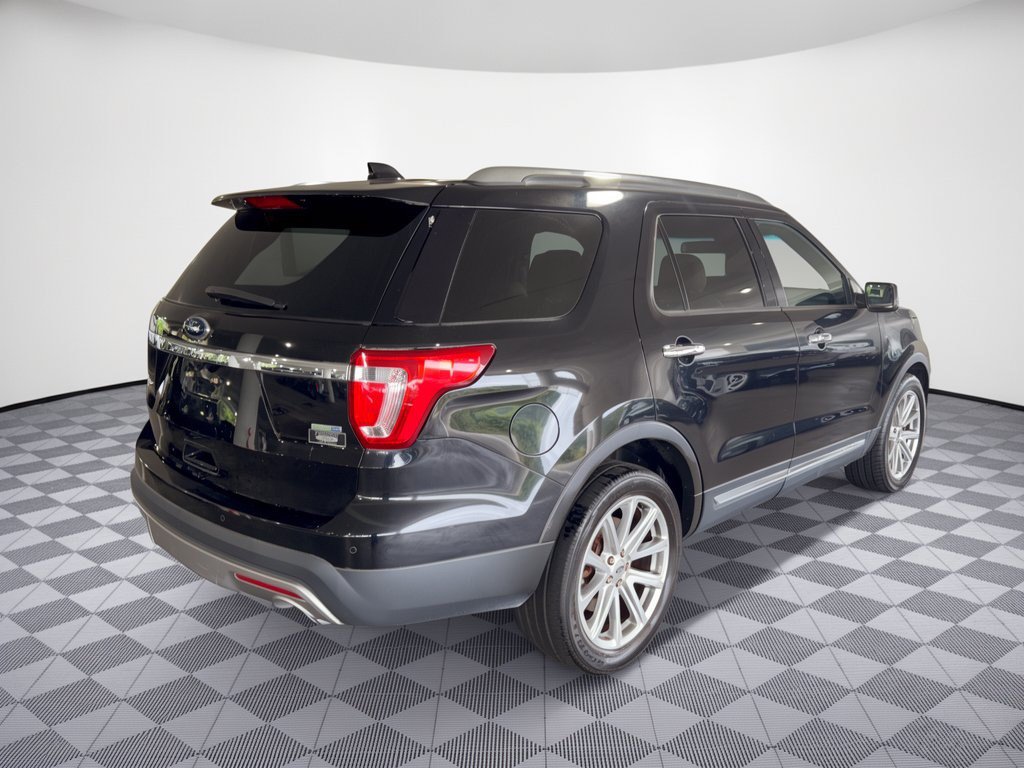 Used 2016 Ford Explorer Limited w/ Equipment Group 301A AWD/4WD image 7