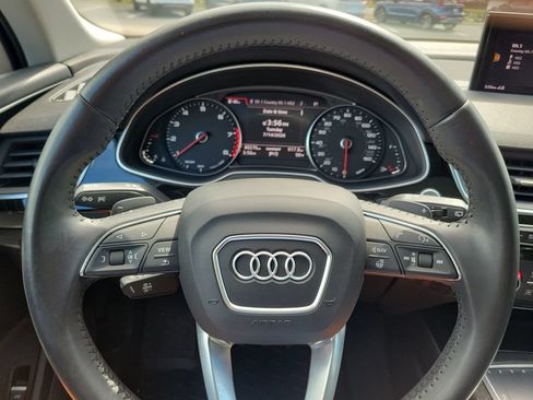 Used 2017 Audi Q7 2.0T Premium AWD/4WD image 25