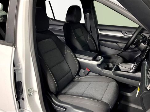 New 2026 GMC Terrain Elevation w/ Technology Package II FWD image 11