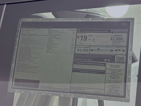 New 2025 Land Rover Range Rover SE image 32