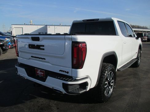 Used 2021 GMC Sierra 1500 AT4 w/ AT4 Premium Package image 4