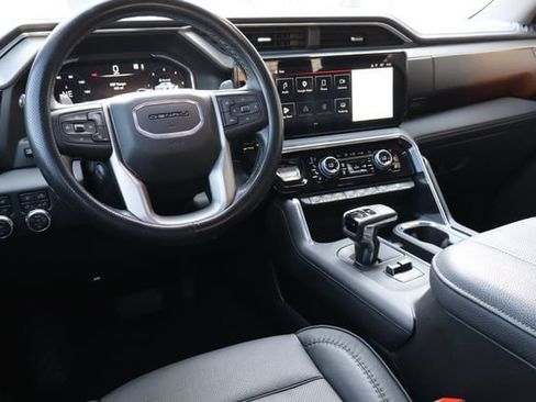 Used 2024 GMC Sierra 1500 Denali w/ Technology Package AWD/4WD image 5