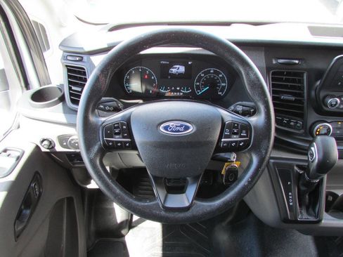 Used 2024 Ford Transit 250 148 Medium Roof RWD image 20