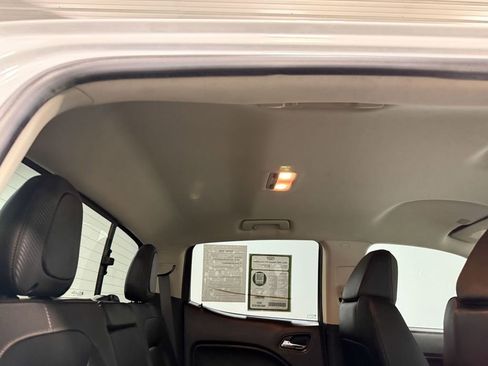 Used 2021 GMC Canyon AT4 image 16