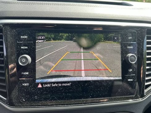 Used 2023 Volkswagen Atlas SE w/ Panoramic Sunroof Package AWD/4WD image 27