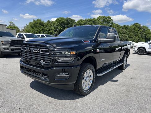 New 2026 RAM 2500 Big Horn AWD/4WD image 2