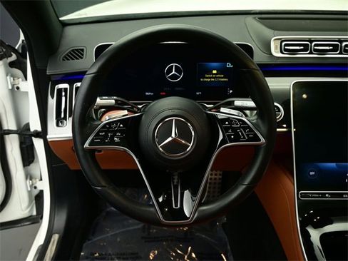 Used 2022 Mercedes-Benz S 500 4MATIC image 3