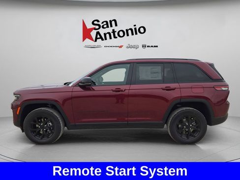 New 2025 Jeep Grand Cherokee Altitude RWD image 5