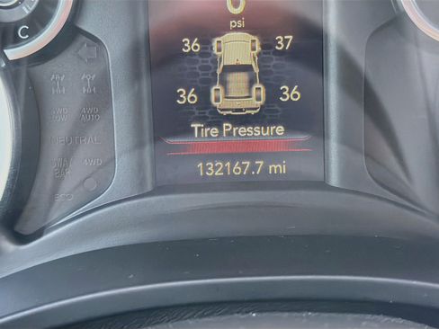 Used 2021 RAM 1500 Big Horn AWD/4WD image 39