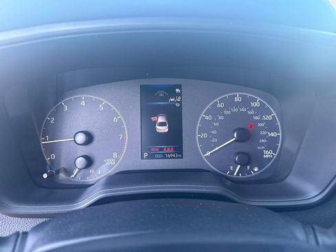 Used 2024 Toyota Corolla LE image 27