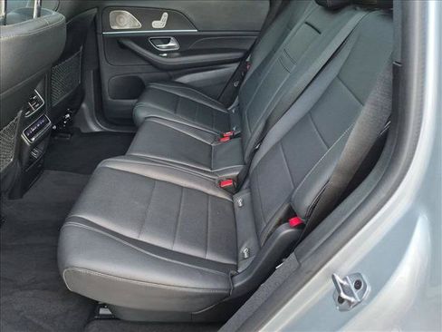 Used 2023 Mercedes-Benz GLS 450 4MATIC image 20