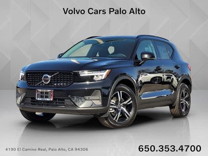 New 2026 Volvo XC40 B4 Core w/ Climate Package