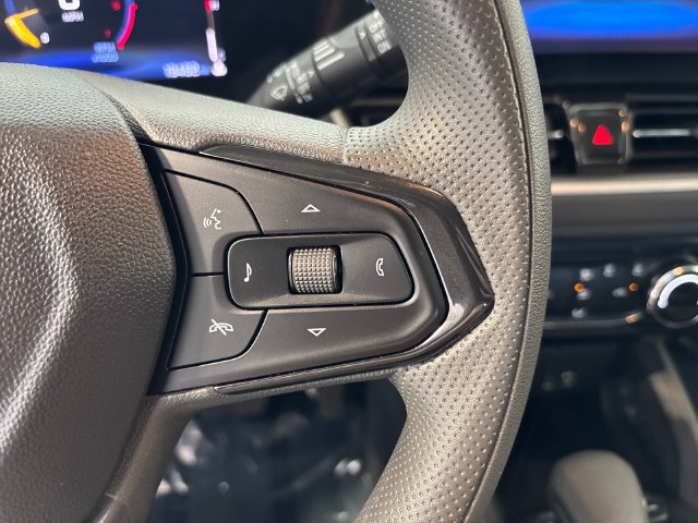 Used 2026 Chevrolet TrailBlazer LT AWD/4WD image 9