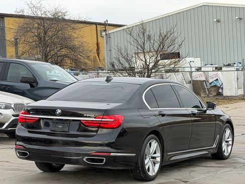 Used 2018 BMW 750i xDrive image 7