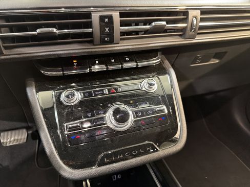 Used 2022 Lincoln Corsair FWD image 19