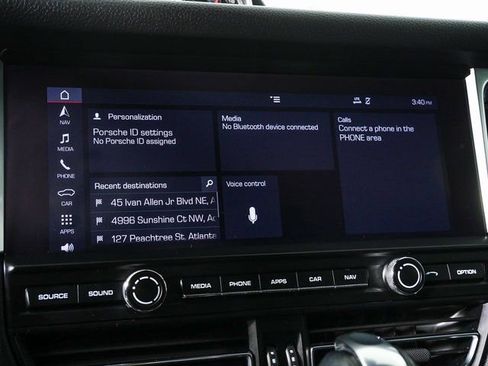 Certified 2019 Porsche Macan image 14