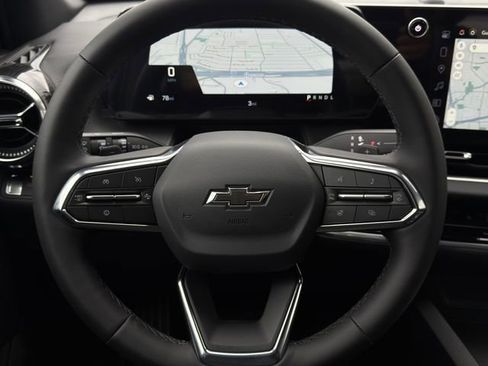 New 2026 Chevrolet Equinox LT FWD image 11