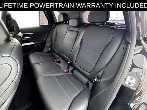 Used 2025 Mercedes-Benz GLC 350e 4MATIC image 35
