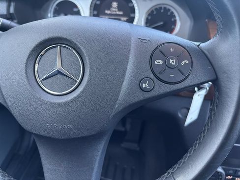 Used 2012 Mercedes-Benz GLK 350 4MATIC image 15