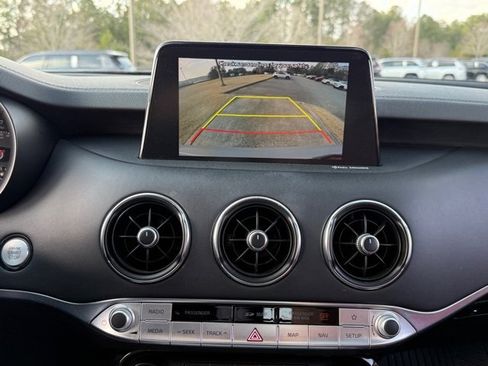 Used 2020 Kia Stinger GT1 image 21