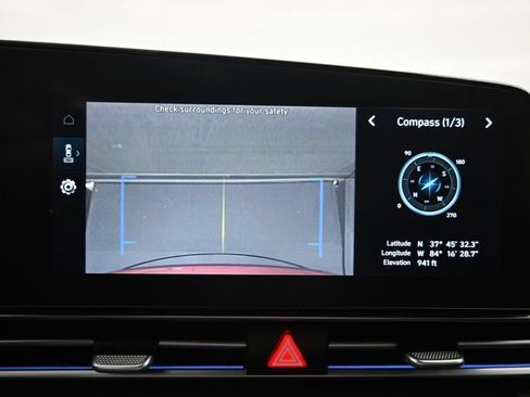 Used 2024 Hyundai Elantra SEL FWD image 19