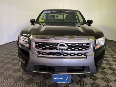 Certified 2025 Nissan Frontier SV AWD/4WD image 2