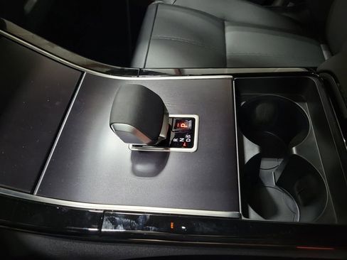 New 2026 Land Rover Range Rover Velar Dynamic SE image 20