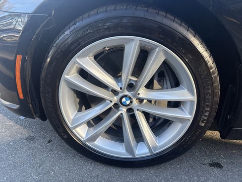 Used 2018 BMW 750i image 13