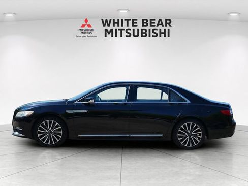 Used 2017 Lincoln Continental Select FWD image 3
