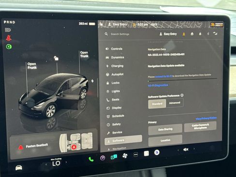 Used 2023 Tesla Model Y Long Range image 29