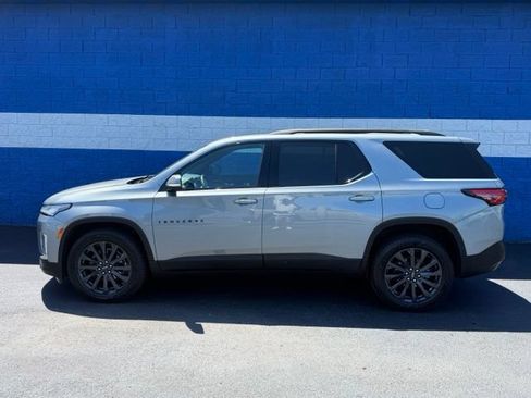 Used 2023 Chevrolet Traverse RS w/ LPO, Floor Liner Package AWD/4WD image 20