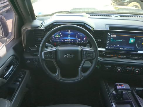 Used 2024 Chevrolet Silverado 1500 ZR2 w/ Technology Package image 16