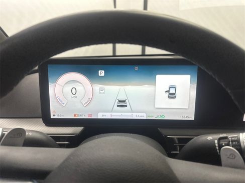 Used 2024 Genesis GV60 RWD image 29